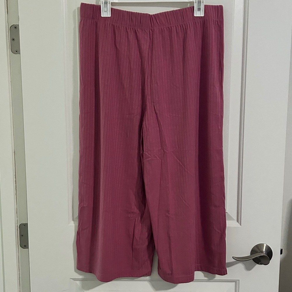 Cuddl Duds Wide Leg Ribbed Crop - Picture 4 of 5